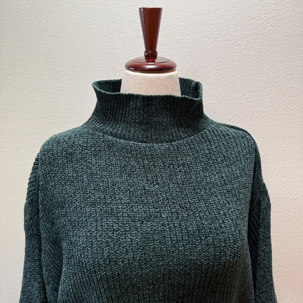 Jon‎ & Anna Contemporary Chenille Mock Neck Soft Knit Cropped Sweater Women L